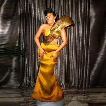 Aukso Prom Dresses Unikalaus Dizaino Vienos Pečių Susiduria Iškaulinėjimas Undinė Vakare Chalatai, Skirtus Afrikos Moterims, Chalatai Gimtadienis