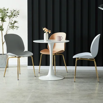 Šiaurės valgomojo kėdė šviesos prabangus laisvalaikio stiklo kėdės, modernaus paprasta kėdė pieno arbata parduotuvė kūrybos atgal kėdė
